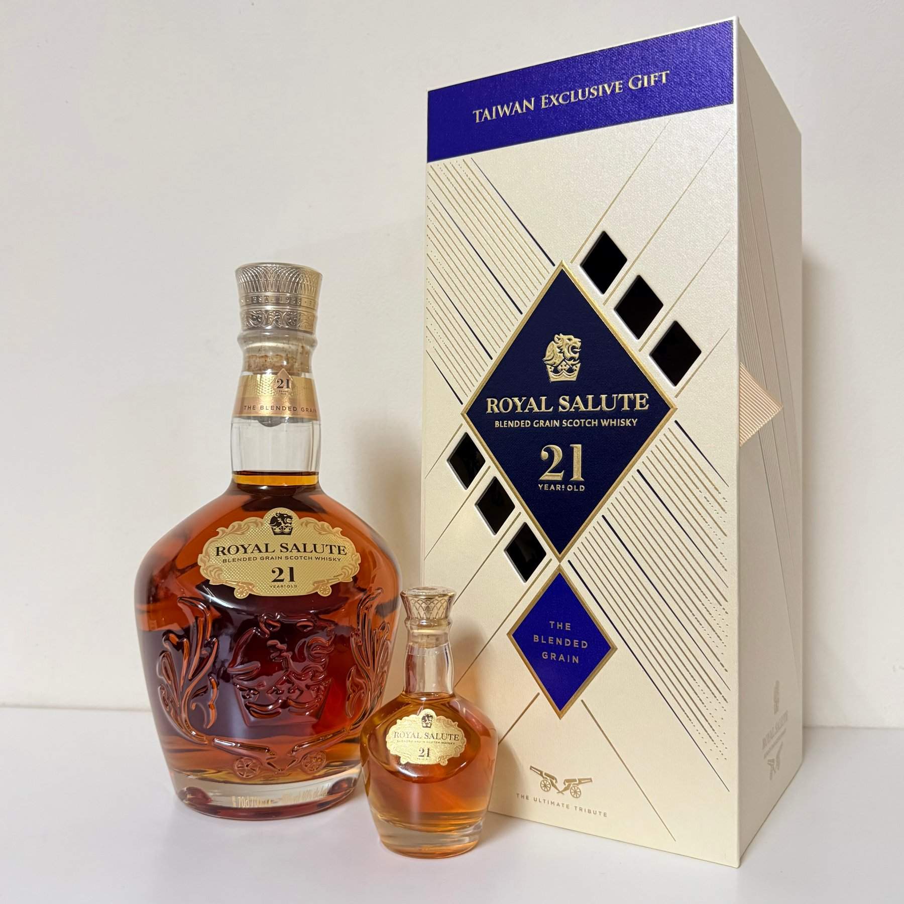 Taiwan Exclusive Gift with Miniature
